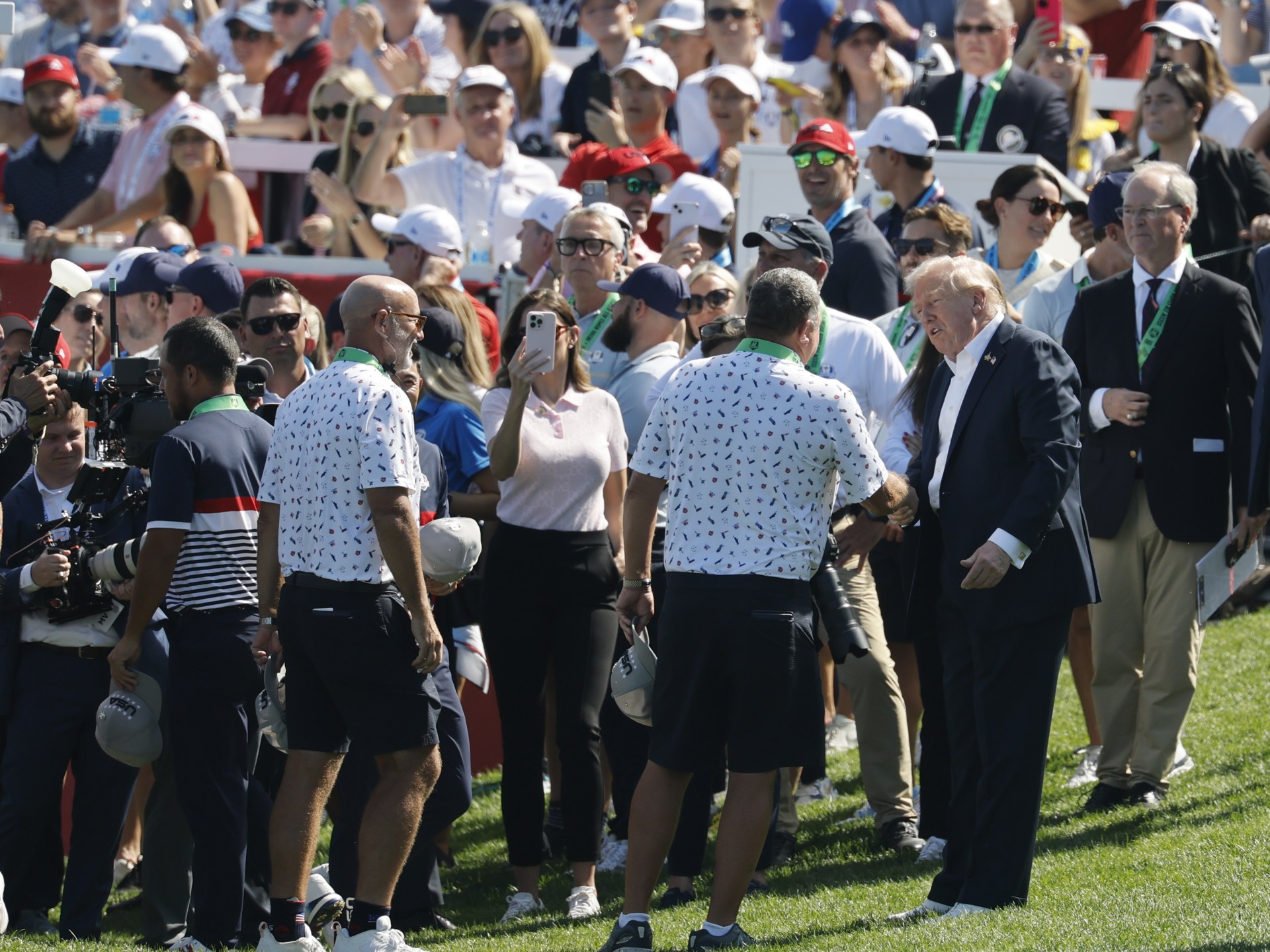 هل تتزايد شعبية ترامب كما روج البيت الأبيض؟ استطلاعات رأي تكشف الحقيقة