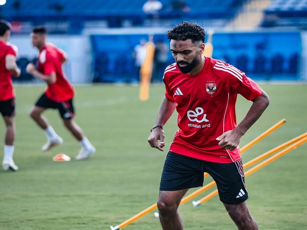 ياسر ريان: “الشحات نسي الكرة مع ريبيرو.. والزمالك واقع بدنيا”
