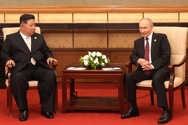 Poutine rencontre Kim Jong Un à Pékin