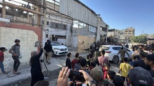 لجنة الصليب الأحمر تستلم الدفعة الثانية من المحتجزين الإسرائيليين في غزة