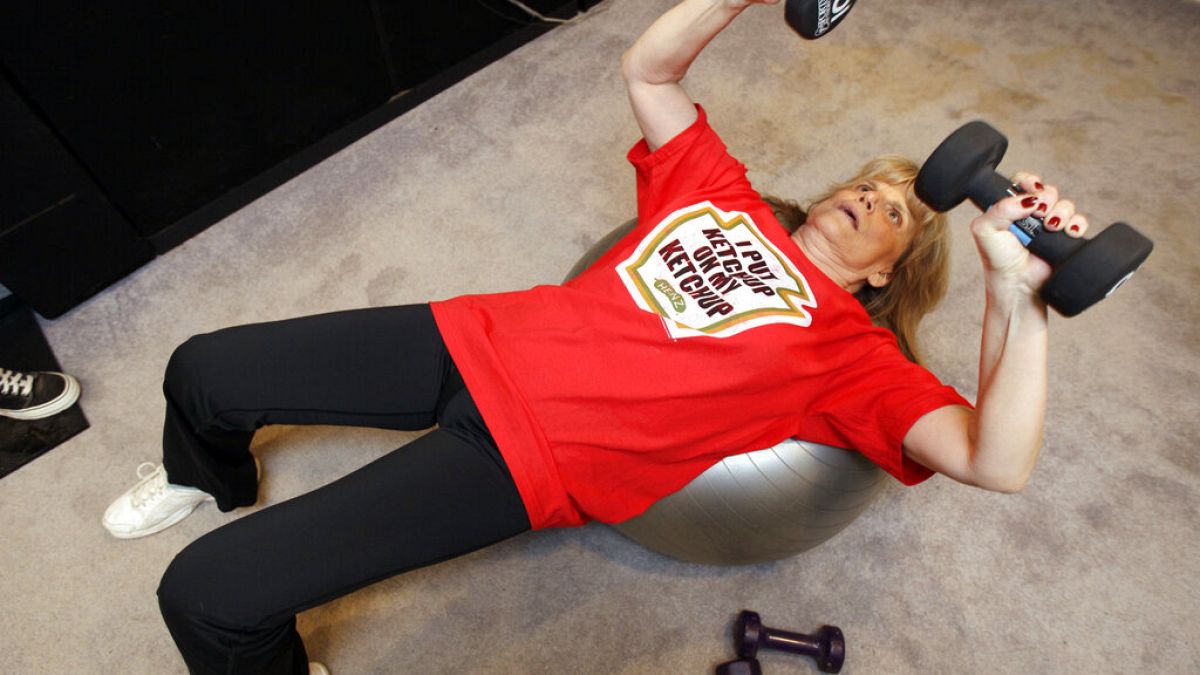 حين تكون الحركة هي العلاج.. كيف تساعد التمارين على تخفيف آلام المفاصل؟