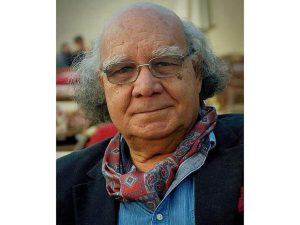 مهرجان القاهرة السينمائي الدولي يكرم مدير التصوير محمود عبد السميع بجائزة الهرم الذهبي