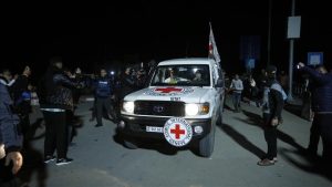 Armée israélienne : Libération des captifs israéliens en deux vagues, la première commence à 8 heures - Porte Al-Ahram