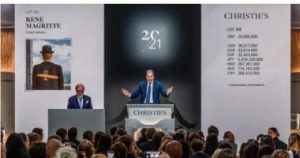 وهج سوق الفن يتراجع أمام بريق العملات الرقمية.. الأثرياء يفضلون البيتكوين عن بيكاسو.. وانخفاض مبيعات الأعمال الفنية بالمزادات العالمية يكشف التحولات الاقتصادية