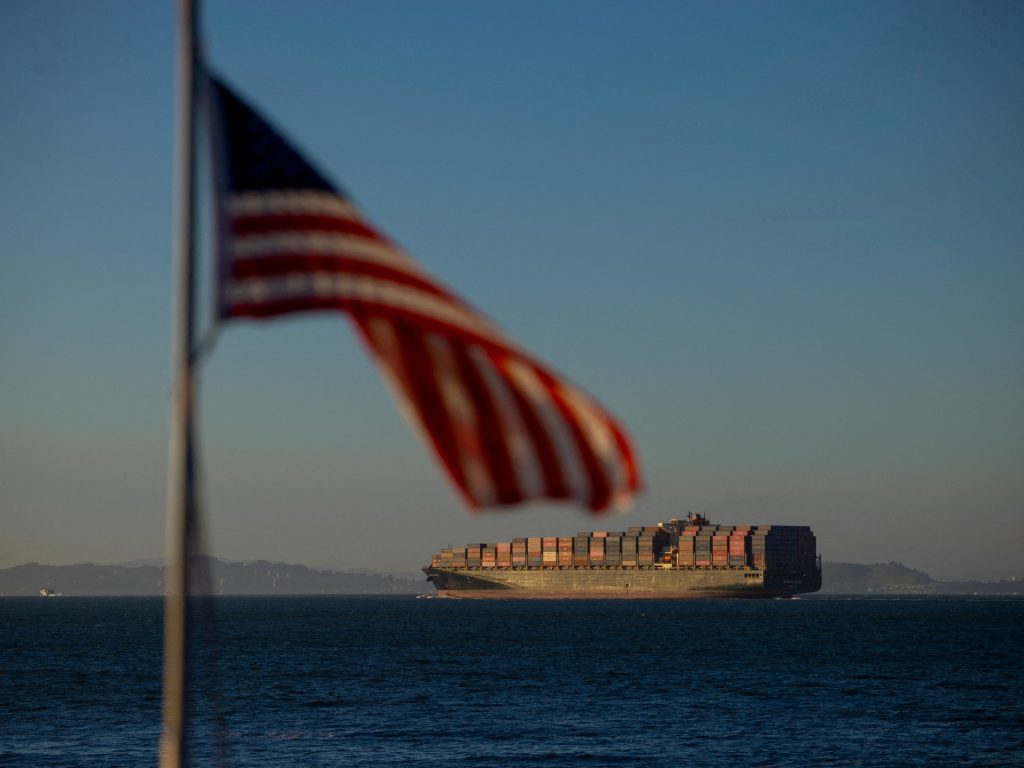 واشنطن تهدد بمعاقبة مؤيدي خطة خفض انبعاثات الشحن البحري