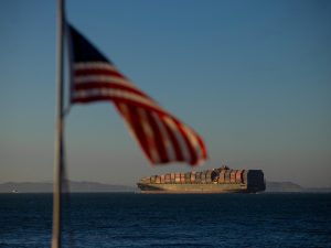 واشنطن تهدد بمعاقبة مؤيدي خطة خفض انبعاثات الشحن البحري