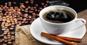 Avec 3 milliards de tasses de café consommées chaque jour dans le monde, l'avenir du café menacé d'ici fin 2025 : prix records, défis croissants, changement climatique, conflits armés perturbent le transport maritime, et la hausse des coûts menace la production - Youm7