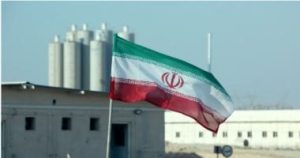 إيران تبحث عن مخرج من وطأة العقوبات.. الترويكا الأوروبية تعلن عزمها إحياء المفاوضات النووية.. وتؤكد: نهدف لاتفاق يضمن عدم امتلاك السلاح النووى..عراقجي: لم نسعَ لامتلاك النووى.. وعقوبات أمريكية على نفط إيران