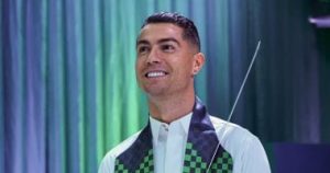 Cristiano Ronaldo, premier footballeur milliardaire "rapport" - Youm7