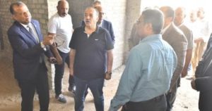 محافظ أسيوط ورئيس هيئة تنمية الصعيد يتابعان مجمع الصناعات الصغيرة ببنى غالب – اليوم السابع