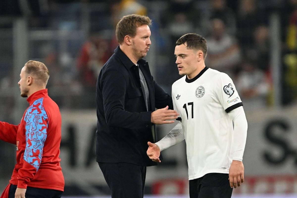 مدرب ألمانيا يدافع عن اللاعب باهظ الثمن!