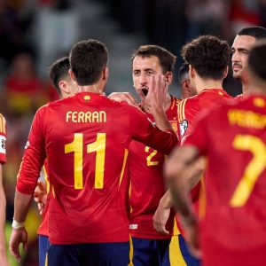 منتخب إسبانيا يواصل التألق.. والتركي ينتصر بـ”نصف درزن”