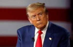 ترمب: أمريكا تريد مساعدة الصين حتى لا تعاني كساداً