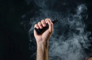 "The Covid Curse" Haunts Them.. Expert Warns Smokers: Your Health Is at Risk!