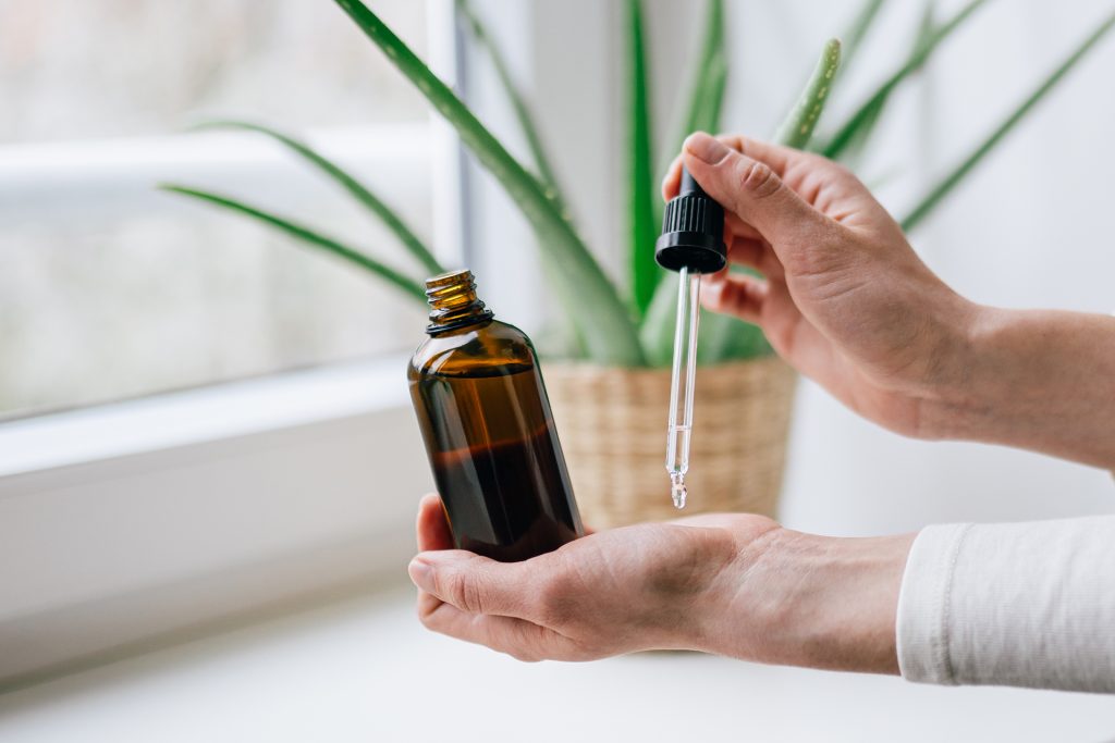 “الحمض السحري” الجديد في عالم العناية بالبشرة.. تعرّفي على حمض الهيبوكلوروس