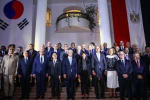 El-Mashat participe à la célébration de l'ambassade coréenne pour la fête nationale et le 30e anniversaire des relations diplomatiques entre les deux pays