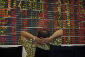 تراجع معظم مؤشرات الأسهم الآسيوية مع انخفاض بورصة وول ستريت