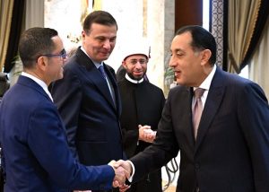 وزير الاستثمار يستعرض مُقترح وثيقة السياسة التجارية لمصر: نستهدف سياسة تجارية منفتحة وتدعم التنافسية