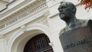 Le comité Nobel annonce le lauréat du prix de la paix aujourd'hui ; les experts excluent la victoire de Trump