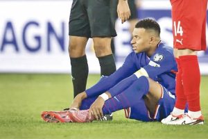 مبابي يحتجب عن فرنسا أمام أيسلندا