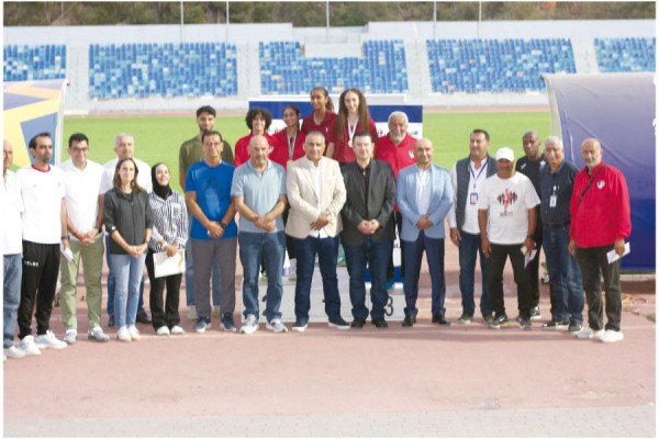 Pression à la ligne d'arrivée lors du championnat d'athlétisme des clubs