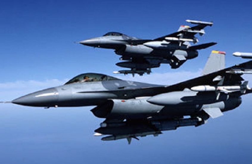 فنزويلا تؤكد أن طائرات مقاتلة أمريكية اقتربت من مجالها الجوي