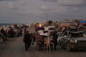 قيادي في حماس: سنرد قريبا على “خطة ترامب” والوقت ليس سيفا على رقابنا