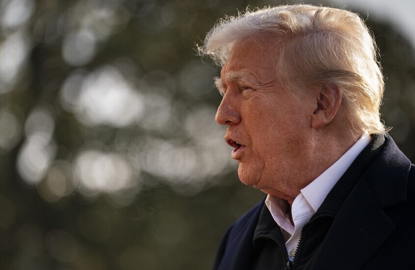 ترامب يوجه كافة الأموال المتاحة لرواتب العسكريين