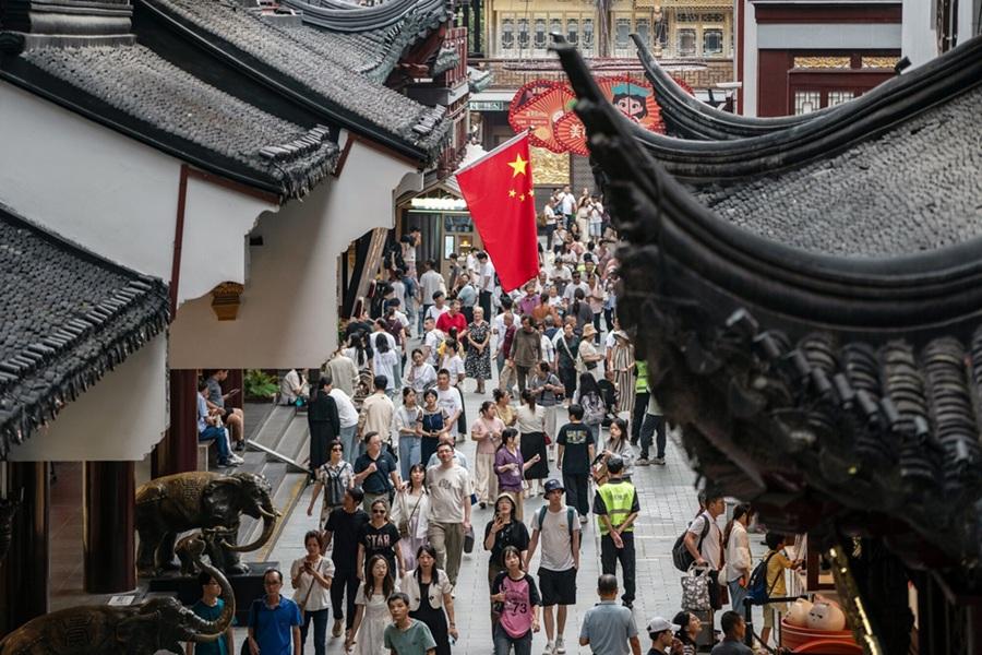 طفرة السفر في الأسبوع الذهبي الصيني تُخفي “منافسة مُفرطة”