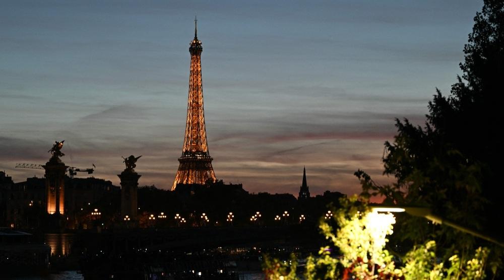 الاقتصاد الفرنسي يترنّح بعد 16 شهرا من الأزمة السياسية