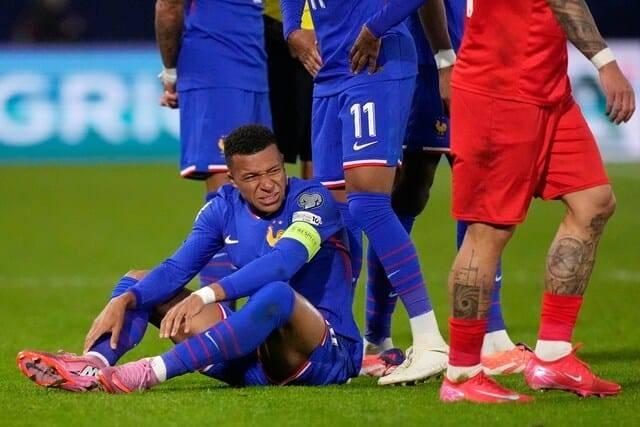 رغم تنبيه ريال مدريد.. فرنسا تشرك مبابي المصاب وتفاقم أزمته الصحية | صحيفة الخليج