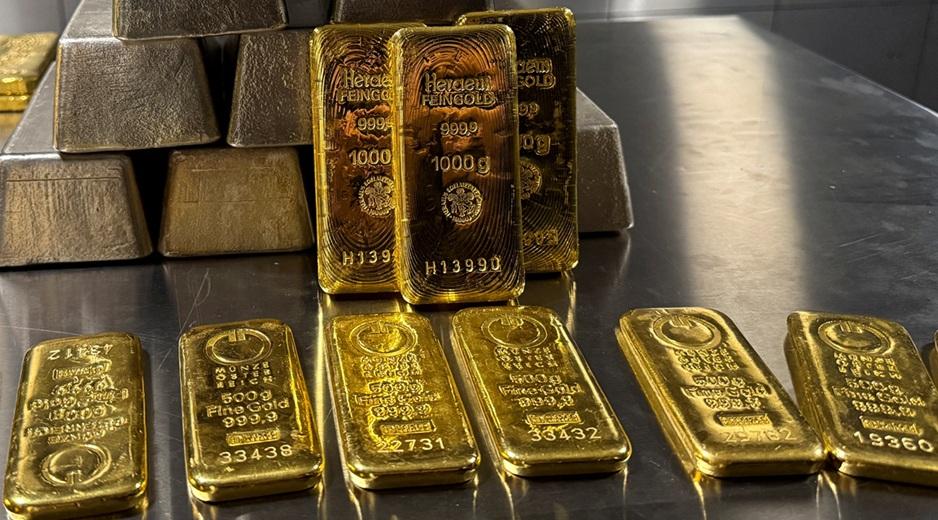 الذهب يسطع فوق 4130 دولاراً للأونصة.. والعقود الآجلة تلامس 4150 | صحيفة الخليج