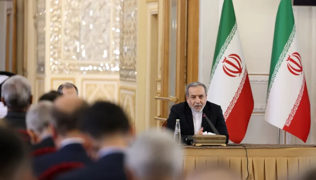 عراقجي: إيران لا ترى ‘أي سبب’ لاستئناف المفاوضات مع الأوروبيين بشأن برنامجها النووي