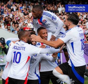 Le milieu de terrain de Lyon refuse une offre saoudienne alléchante d'Al-Ittihad