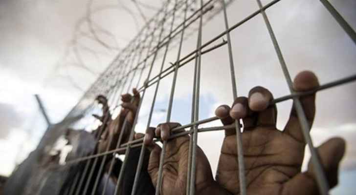 قناة إسرائيلية تنشر قائمة بأسماء الأسرى الفلسطينيين الذين سيفرج عنهم