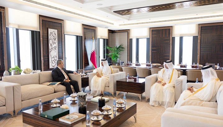 السفير المصري بقطر يقدم التعازي في ضحايا الحادث المروري بشرم الشيخ