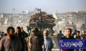 النازحون يعودون إلى مناطق في غزة