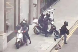 Une fonction de l'iPhone mène à la démantèlement de la plus grande bande de voleurs de téléphones au Royaume-Uni