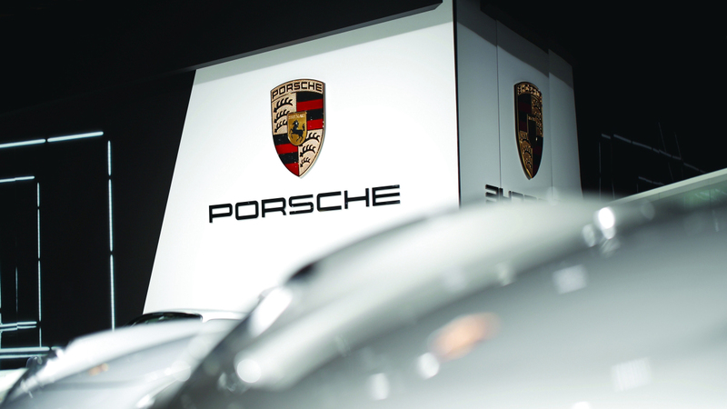 إدارة “بورشه” الألمانية تبحث مع مجلس العاملين تشديد سياسة التقشف