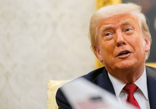 Prédisant la stabilité du cessez-le-feu.. Trump : La guerre à Gaza est "terminée"